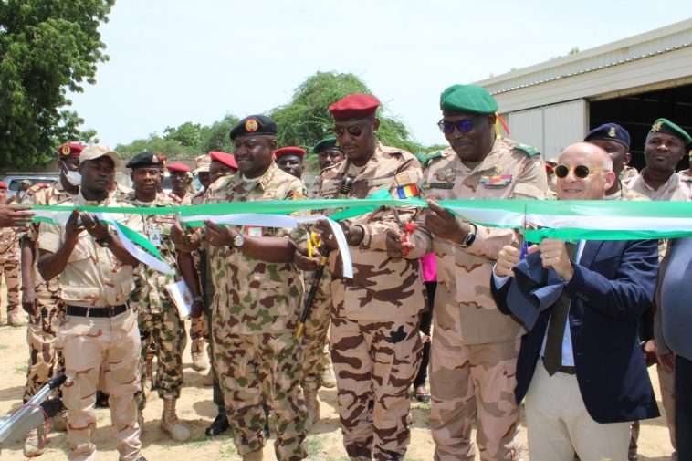 Svg+xml;charset=utf 8,%3Csvg%20xmlns%3D'http%3A%2F%2Fwww.w3