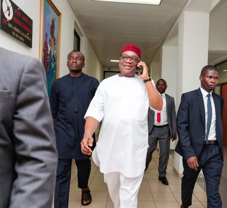 Svg+xml;charset=utf 8,%3Csvg%20xmlns%3D'http%3A%2F%2Fwww.w3