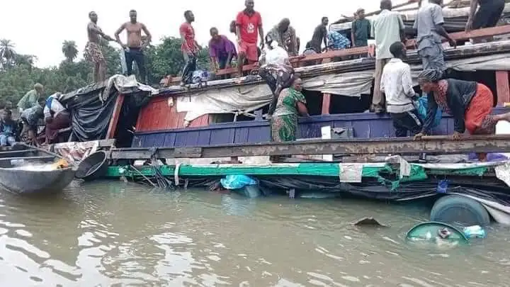 Taraba recovers 20 bodies, bans night travel in lieu of boat tragedy